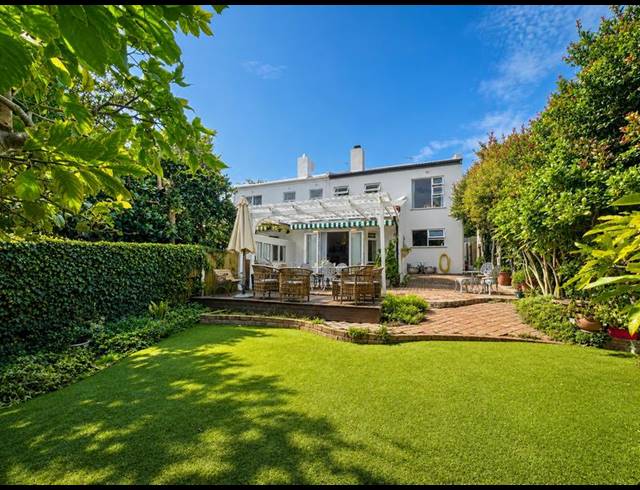 3 BEDROOM TOWNHOUSE FOR SALE IN SCOTT ESTATE